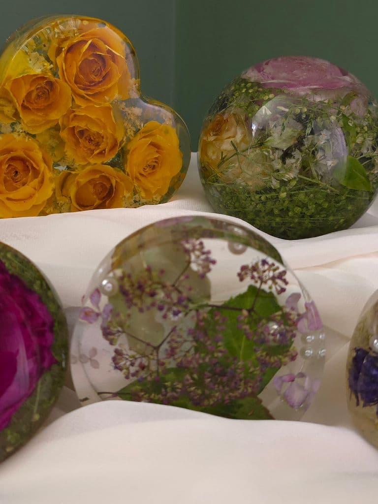 Small standing circle keepsake  view 5